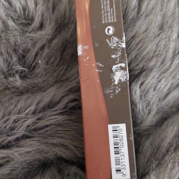 NEW BECCA ☆ ULTIMATE COVERAGE 24 HOUR FOUNDATION Cardamon 5W3